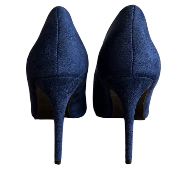 NWOT IDIFU, Suede Navy Blue Heels, Size 7 - Picture 2 of 11